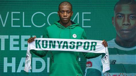 Konyaspor, Zimbabveli stoper Teenage Hadebe'yi kiralık olarak transfer etti
